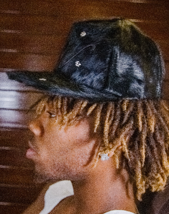 KW "Monochromes" Fitted